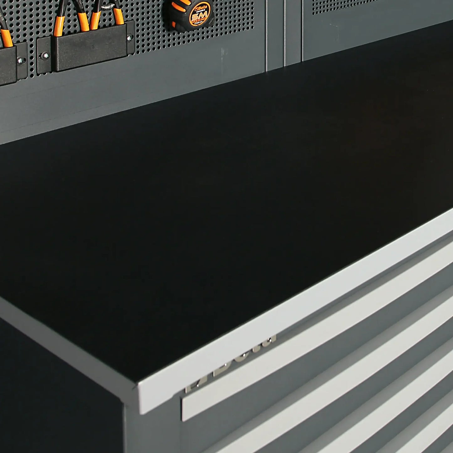 Arredo officina Beta RSC50 2.0 D con 224 Utensili e Poltrona in Omaggio