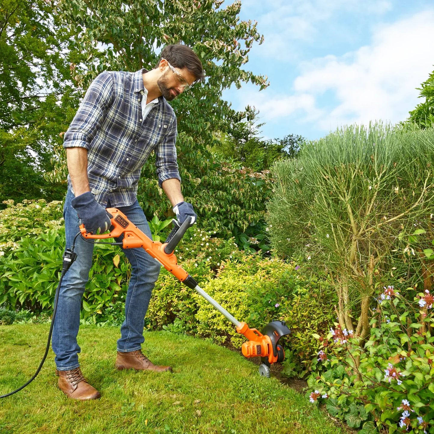 Tagliabordi Black+Decker BESTA530-QS 550W