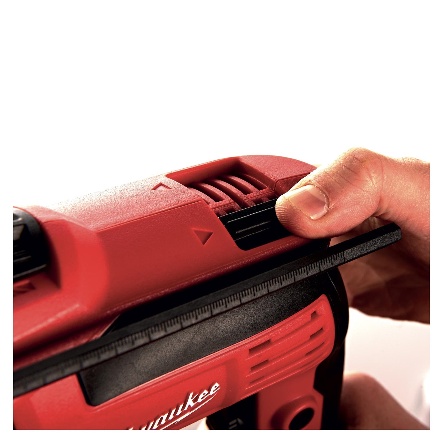 Trapano con percussione Milwaukee PD705 705W